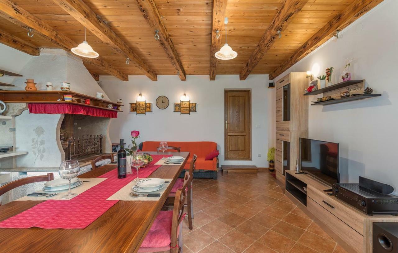 Holiday House Antonio Пореч Экстерьер фото